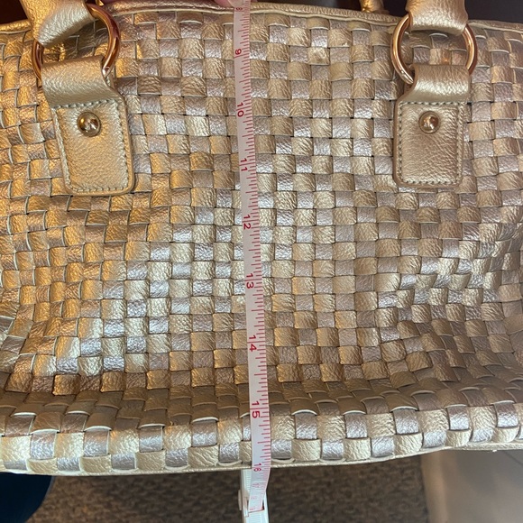 CJ banks, gold woven purse - Picture 9 of 9